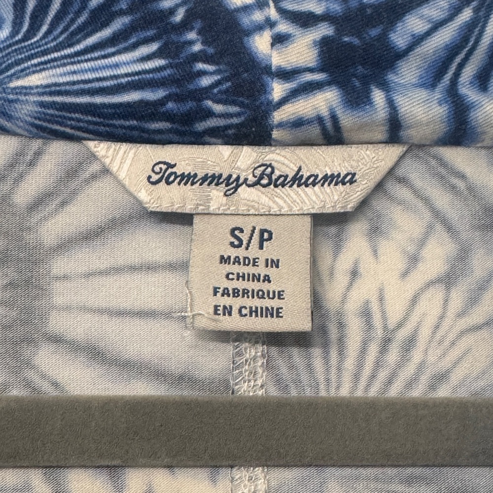 Tommy Bahama Indigo and White Tie Dye Sunburst Pattern Faux Wrap Dress Coastal - Picture 6 of 6